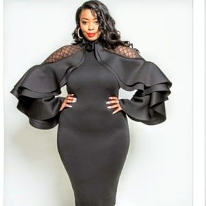 Beatiful Dramatic sleeve Bodycon plus sz dress